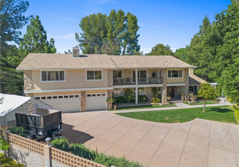 27323 Eaglehelm Drive